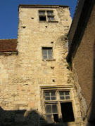 21-08-2003 - 8h59
Hôtel du Gouverneur
Intendant Trésorier
de la Seigneurie des Evêques
d'Auxerre
Varzy 58210
Photo numérique : Francis CAHUZAC